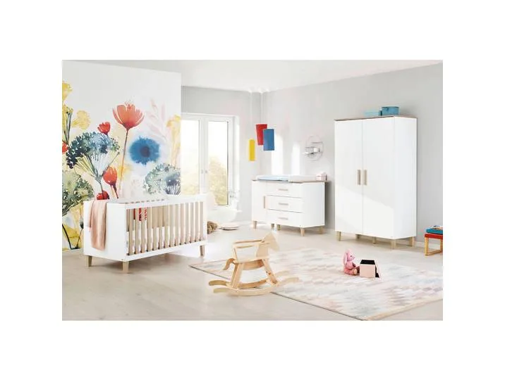 Babyzimmer Lumi, Weiß, Eiche, 3 Fächer, 3 Schublade(n) Schubladen, FSC Mix, zum Juniorbett umbaubar, höhenverstellbar, Sprossen mit Normabstand, Sitzsofa Aufbauanleitung im Karton, Lattenrost inklusive, Schlupfsprossen, Babymöbel, Babyzimmer-Sets van Pinolino – productfoto