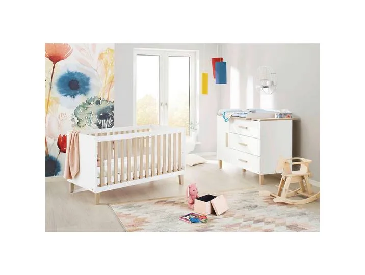 Babyzimmer Lumi, Weiß, Eiche, 3 Schublade(n) Schubladen, FSC Mix, zum Juniorbett umbaubar, höhenverstellbar, Sprossen mit Normabstand, Sitzsofa Aufbauanleitung im Karton, Lattenrost inklusive, Schlupfsprossen, Babymöbel, Babyzimmer-Sets van Pinolino – productfoto