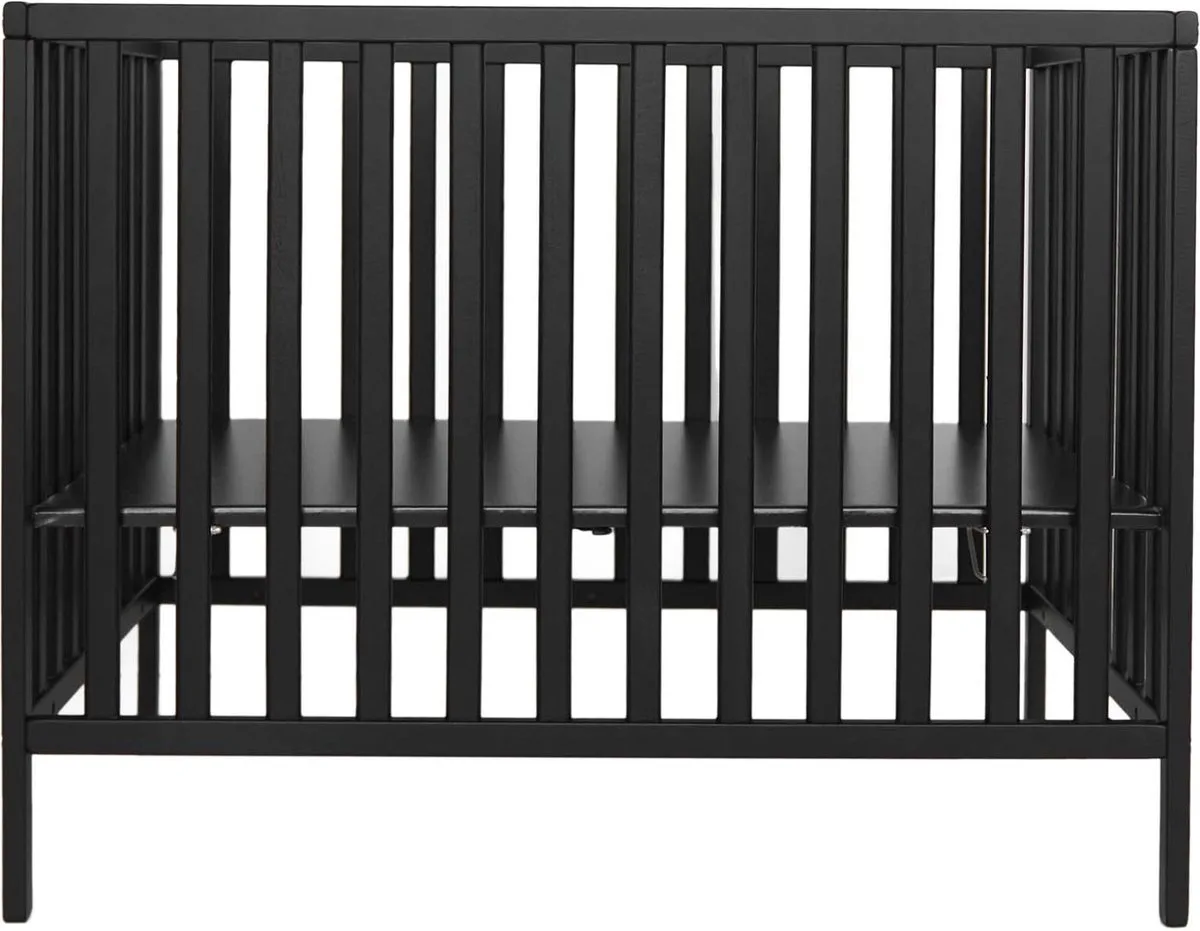 Babybox Sana – In 3 Hoogtes Verstelbare Kinderbox – Stevige Baby Box – Platte Spijlen - 100 x 75 cm by Prénatal in Black – product photo