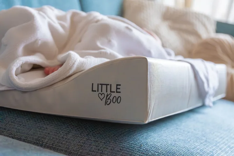 Aankleedkussen Little Boo Cosy Comfy XL Uni Wit van Quax – productfoto 2 van 4