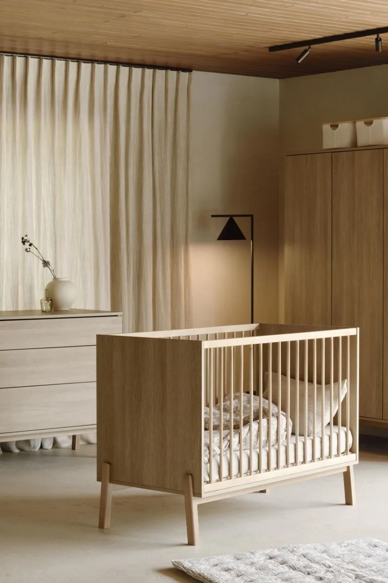 Kast Quax Ashi Honey Ash 3-deurs van Quax – productfoto 3 van 3