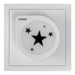Nachtlicht Night Guide Star mit Dämmerungssensor van Reer in Wit, 5,3 × 5,3 × 6 mm – productfoto 1 van 3