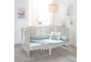 Babybett EASY SLEEP 70 x 140 cm - umbaubar zum Juniorbett - Gitterbett Baby, 3 Schlupfsprossen, 3-fach höhenverstellbar - aus Holz - Natur von roba in Grau – Produktfoto 4 von 5