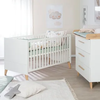 Babybett Leon - Babybett mit 3 Schlupfsprossen & 3-fach höhenverstellbar, Höhenverstellbar - Schlupfsprossen - Umbaubar zum Juniorbett by roba in White – product photo 2 of 5