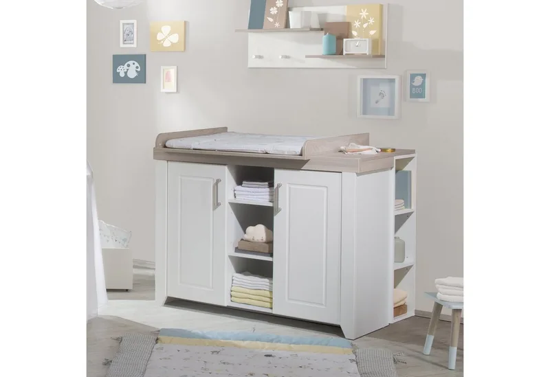 Babyzimmer-Komplettset Felicia, Gitterbett, Wickelkommode & 3-türiger Drehtürenschrank, umbaubar von roba in Weiß – Produktfoto 3 von 5