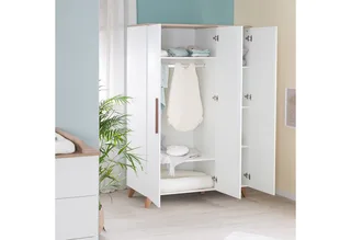Babyzimmer-Komplettset Lennie - Kinderzimmer Set - Küsten Eiche - aus Holz, (3er Set), moderne Scandi Optik - Griffe & Füße aus stabilem Massivholz från roba i Vit – produktbild 4 av 4