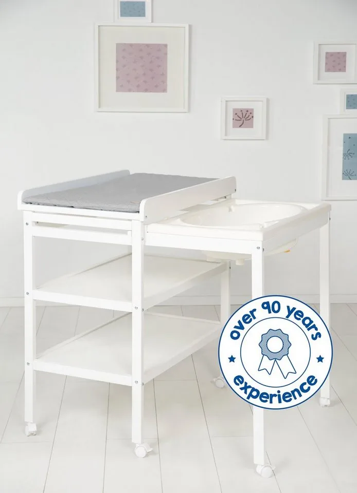 Bade- und Wickelregal Style, Baby Pool, weiß, inkl. herausziehbarer Badewanne und Wickelauflage silbergrau von roba in Grau, Silber, Weiß – Produktfoto 2 von 5