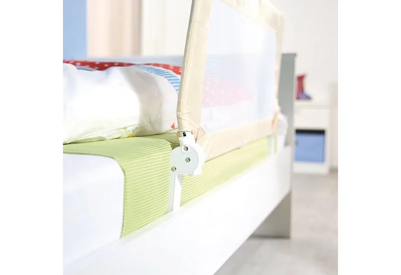 Bettschutzgitter Klipp-Klapp, Rausfallschutz für Babys & Kinder, klappbar van roba in Beige – productfoto 2 van 5