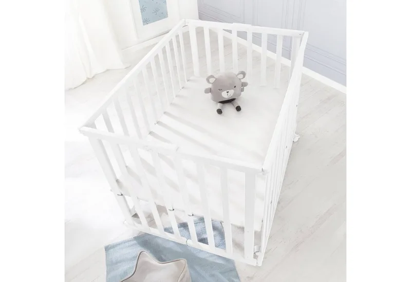 Laufgitter 75 x 100 cm - Klapplaufgitter - zusammenklappbar inkl. Rollen, Laufstall inkl. Schutzeinlage, höhenverstellbar, platzsparend by roba in White – product photo 3 of 5