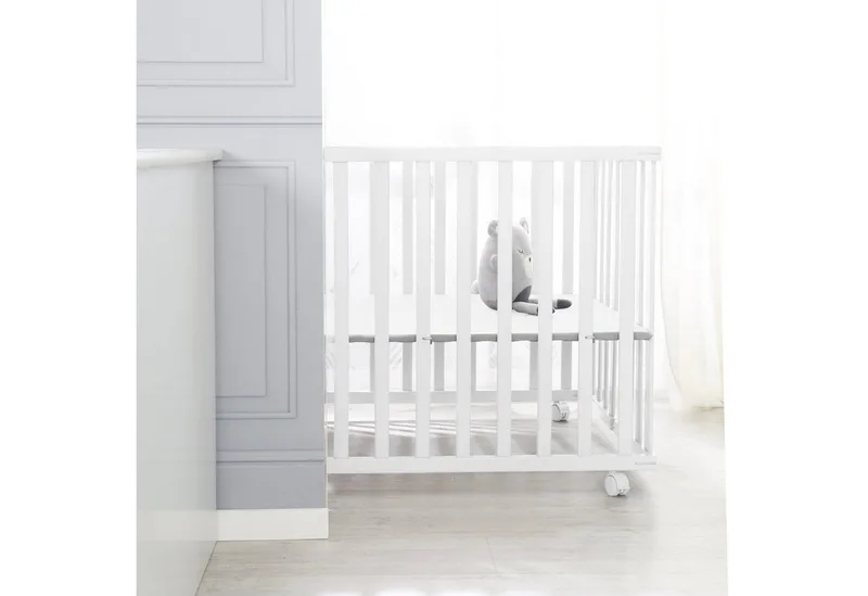 Laufgitter 75 x 100 cm - Klapplaufgitter - zusammenklappbar inkl. Rollen, Laufstall inkl. Schutzeinlage, höhenverstellbar, platzsparend by roba in White – product photo 5 of 5