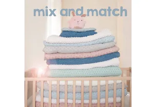 Spannbettlaken für Kinder- und Babymatratzen 40x90 & 45x90 cm oder 60x120 & 70x140 cm, Bio-Baumwolle, Frosty Almond - GOTS und Oeko-Tex Standard 100 de roba en Beige – photo produit 4 sur 5