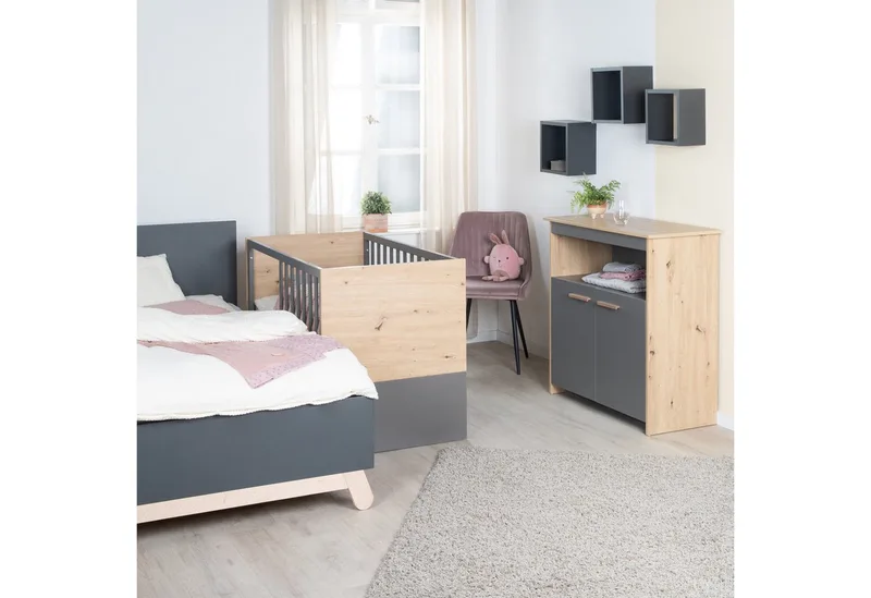 Wickelkommode Anna - aus Holz - in Anthrazit mit Dekor Kent Eiche - moderne Optik, Wickeltisch 2-türig mit abnehmbarem Aufsatz - Offenes Fach & 2 Türen by roba in Grey – product photo 3 of 5