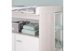 Wickelkommode Julia in / Dekor, Wickeltisch mit 2 Schubladen & Tür - Offenes Fach von roba in Weiß – Produktfoto 5 von 5