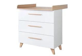 Wickelkommode Leon - aus Holz - in mit Dekor Othello Eiche - 3 Schubladen, mit Vollauszug - Füße & Griffe aus Massivholz by roba in White – product photo 1 of 4