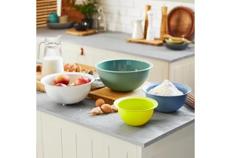 Schüssel Caruba Set mit 3 Schalen und 1 Sieb, Kunststoff (PP) BPA-frei, Kunststoff von Rotho Babydesign in Mehrfarbig – Produktfoto 5 von 5