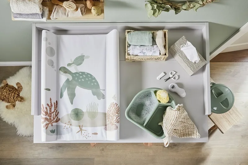 Wickelauflage, Die Wickelauflage entspricht der Standard-Zertifizierung Standard 100 von Rotho Babydesign in Grün – Produktfoto 2 von 5