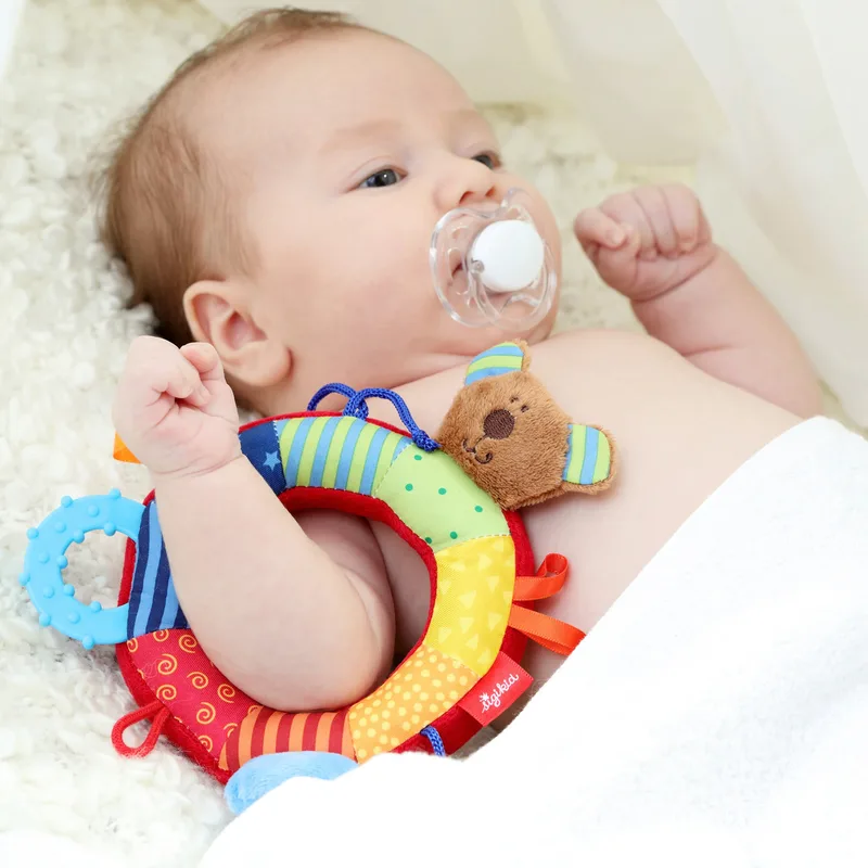 Greifling Bär Aktiv-Ring PlayQ van sigikid in Meerkleurig, 160 × 125 × 25 mm – productfoto 1 van 3