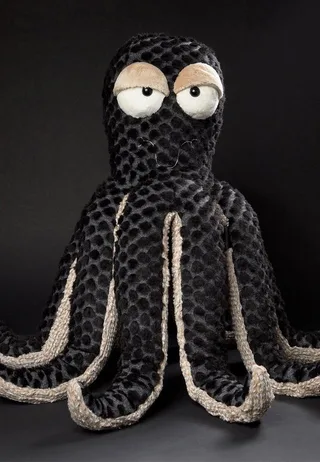 Kuscheltier Deep Water Dandy XXL, BeastsTown (1-St) van sigikid in Grijs, Zwart – productfoto 2 van 5