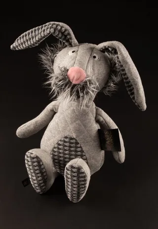 Kuscheltier Hase Otto Ohne Plan, BeastsTown (1-St) von sigikid in Grau – Produktfoto 4 von 5