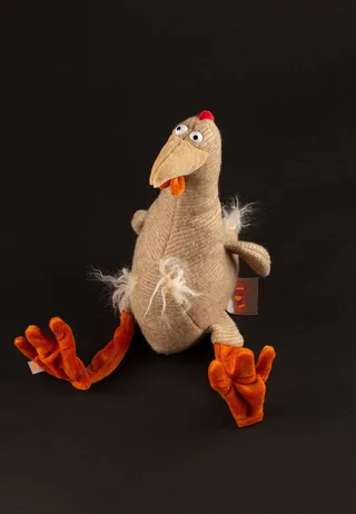 Kuscheltier Lost Chicken Kikeriki für Kinder und Erwachsene (1-St) van sigikid in Beige, Oranje – productfoto 3 van 5