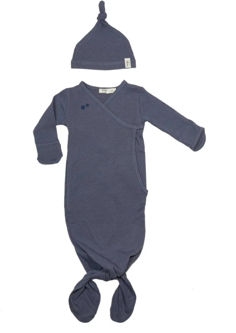 Cocon Baby Slaapzak & mutsje 0-3 mnd - Knoopslaapzak + krabwantjes - Geknoopte Slaapzak 50/56 - Blauw van Snoozebaby in Blue Nights – productfoto