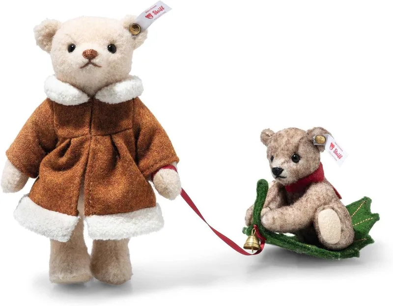 Mama Teddybeer met kind op hulst slee 23 cm. EAN 005862 by Steiff in Brown – product photo