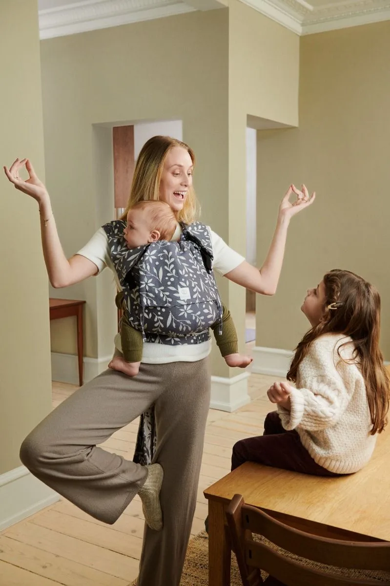 Babytrage Limas™ Babytrage Plus, Half Buckle Babytrage für optimalen Komfort & Halt by Stokke in Purple – product photo 4 of 4