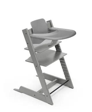 Hochstuhl Tripp Trapp Hochstuhl mit Baby set und Stokke Tray, für Kinder im Alter von 6-36 Monaten von Stokke in Grau – Produktfoto 1 von 4