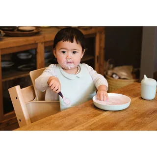 Munch Lätzchen mit Auffangschale by Stokke in Tuerkis, 80 × 80 × 220 mm – product photo 1 of 3