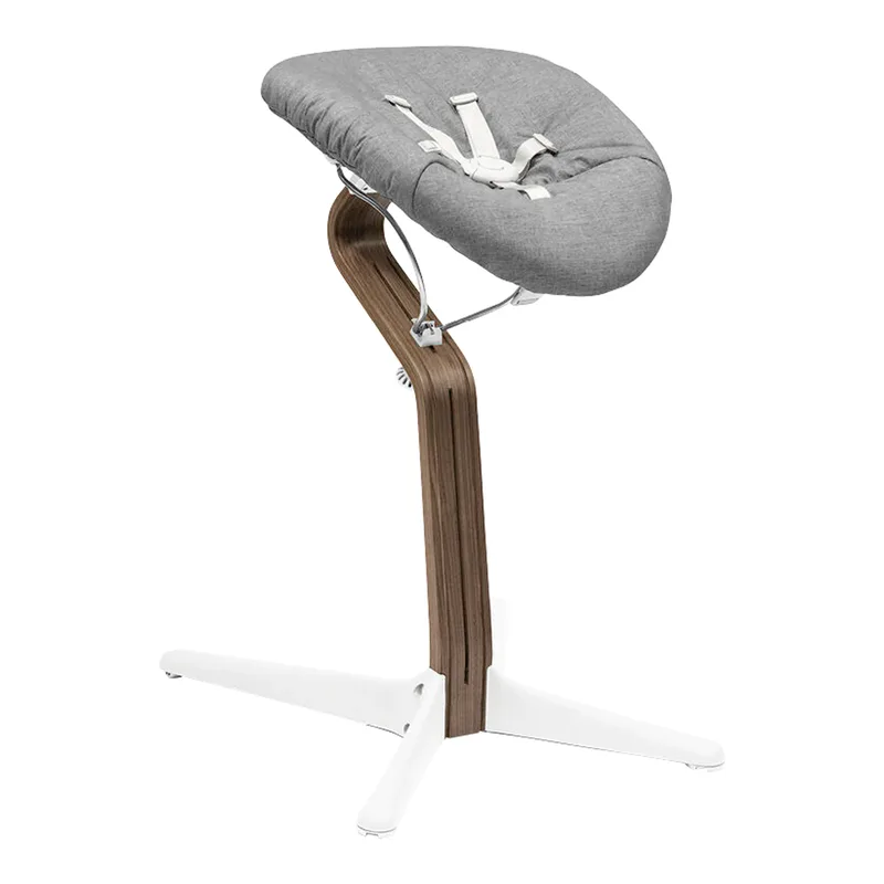 Nomi Hochstuhl Walnuss fra Stokke i Hvid, 59 × 52 × 83,5 mm – produktbillede 1 af 3