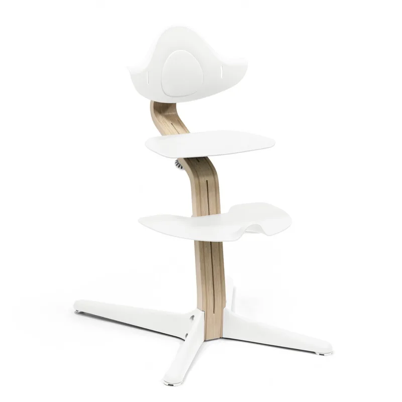 Nomi® Kinderstoel - Beech Natural fra Stokke i White – produktbillede
