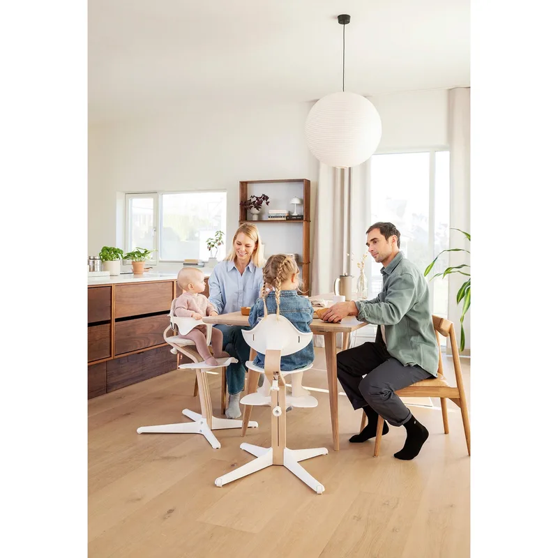 Nomi® Kinderstoel - Beech Natural by Stokke in White – product photo 3 of 3