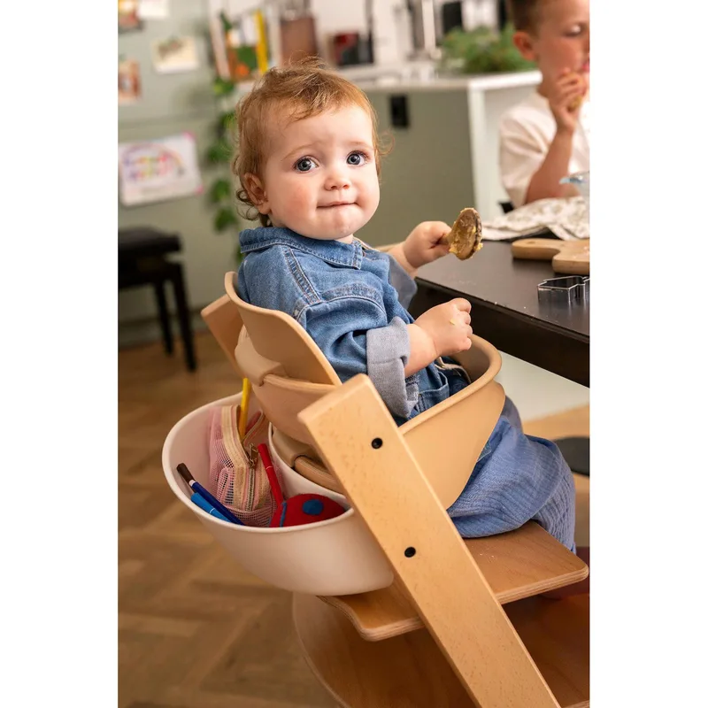 Tripp Trapp® Bundle Treppenhochstuhl Eiche inkl. Babyset von Stokke in Natur, 46 × 79 mm – Produktfoto