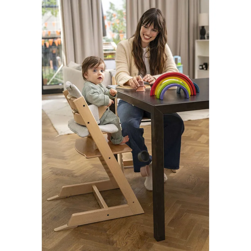 Tripp Trapp® Bundle Treppenhochstuhl inklusive Newbornset Vanilla White & Babyset van Stokke in Naturel – productfoto 2 van 2