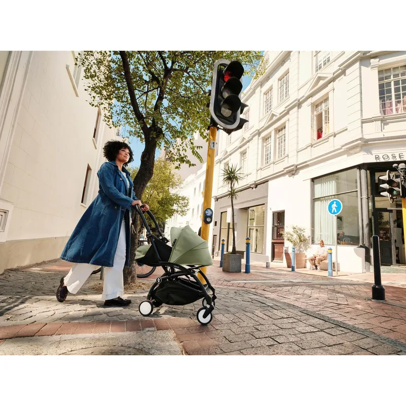 yoyo3 Buggy inkl. Neugeborenenset von Stokke in Grün – Produktfoto 1 von 2