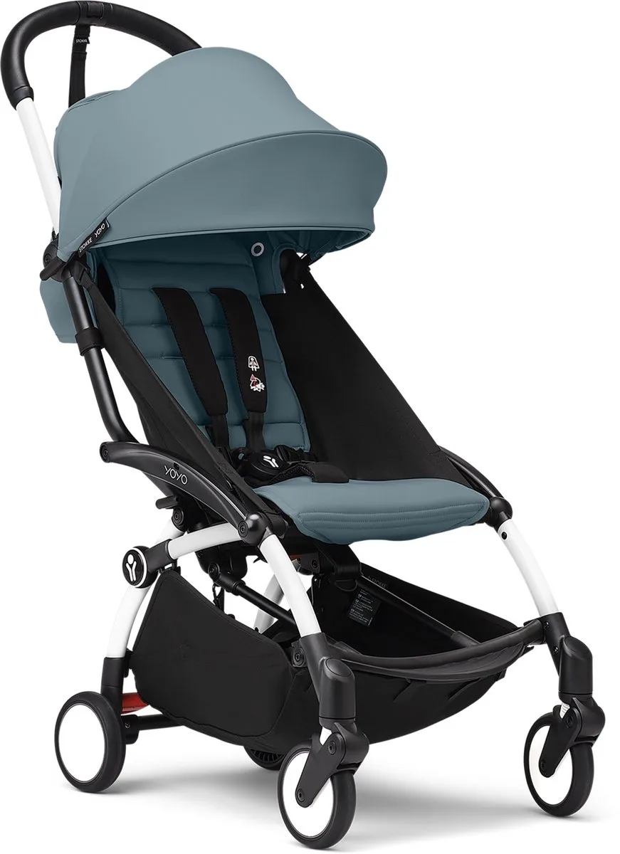 YOYO3 kinderwagen vanaf 6 maanden - Inclusief wit frame / zitkussen + luifel - In een handomdraai in- en uitklapbaar - Licht en compact - Past in handbagage van Stokke in Aqua – productfoto