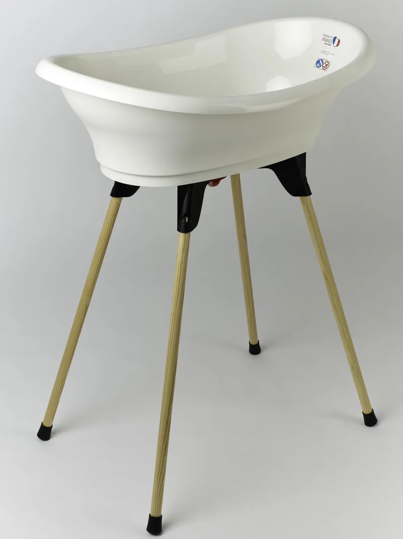 Vasco - baby badje met standaard van Thermobaby in Lelie wit – productfoto