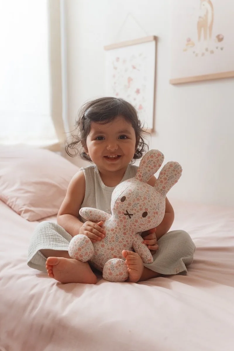 Nijntje x Little Dutch - All-Over Knuffel - 30 cm - Lucky Blossom von Tiamo in Mehrfarbig – Produktfoto 4 von 4