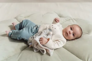 Nijntje x Little Dutch - Knuffeldoekje - Lucky Leaves by Tiamo in Blue – product photo 4 of 4