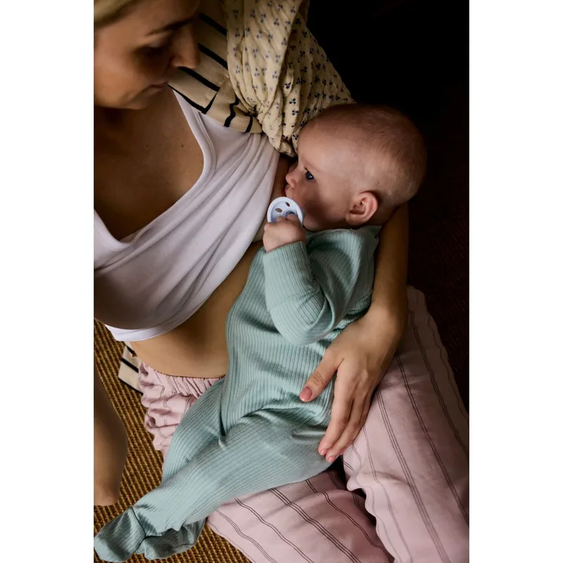 Tommee Tippee 2er-Pack Schnuller Breast Like 0-6M de Tommee Tippee en Multicolore, 5,5 × 6,5 × 14,3 mm – photo produit