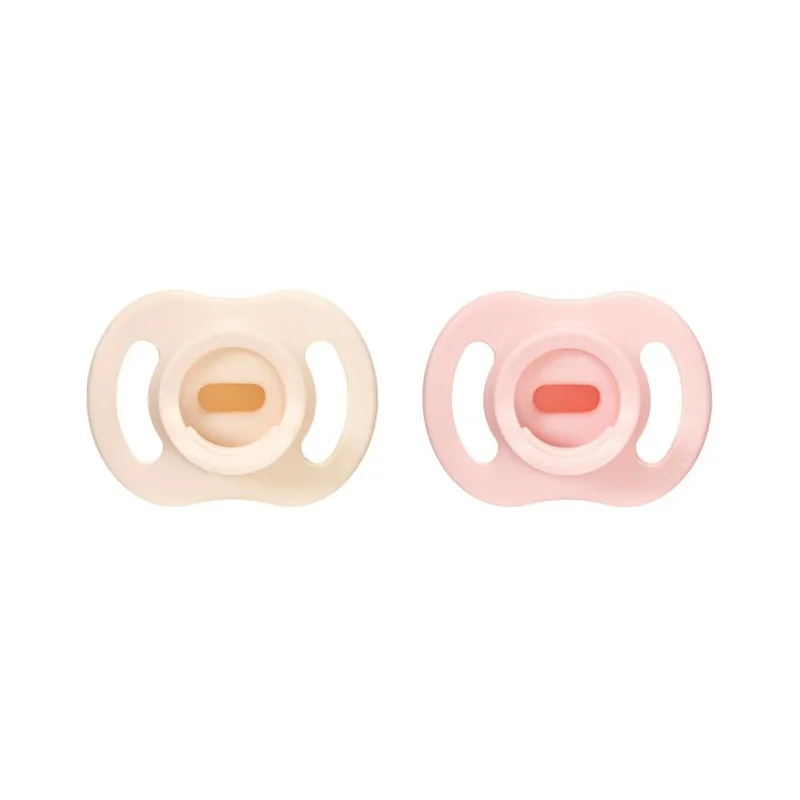 Tommee Tippee 2er-Pack Schnuller ultra light 0-6M de Tommee Tippee en Multicolore, 5,5 × 6,5 × 14,3 mm – photo produit 1 sur 2