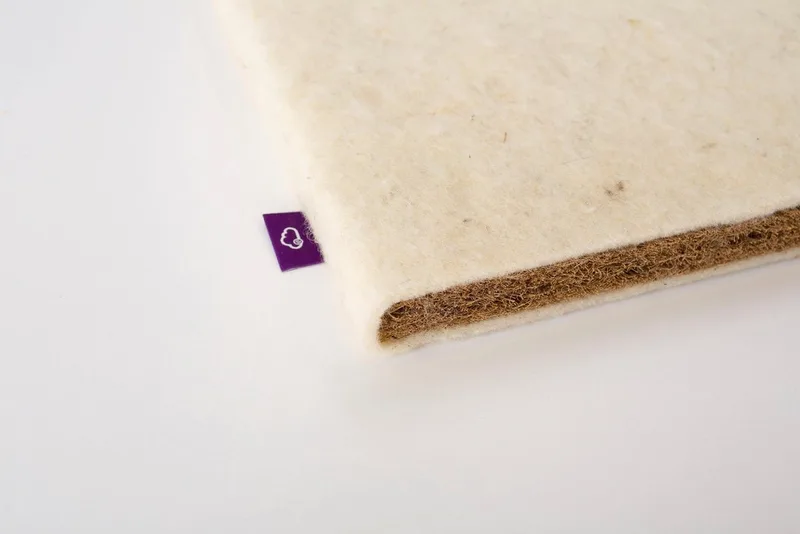 Babymatratze Kleine Matratze Naturwölkchen, Träumeland, 3 cm hoch, oval fra Träumeland i Hvid – produktbillede 2 af 5