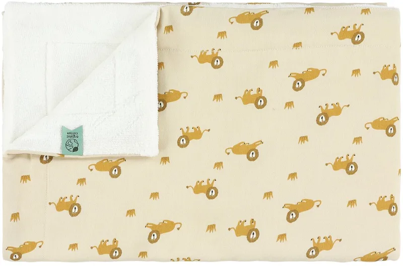 babydeken fleece 75x100cm geel - Lively Lion knuffeldeken. van Trixie in Meerkleurig – productfoto