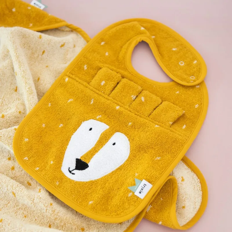 Slabbetje - Mr. Lion - Zachte Badstof - 100% Biologisch Katoen - Met Drukknopjes by Trixie in Yellow – product photo 2 of 4