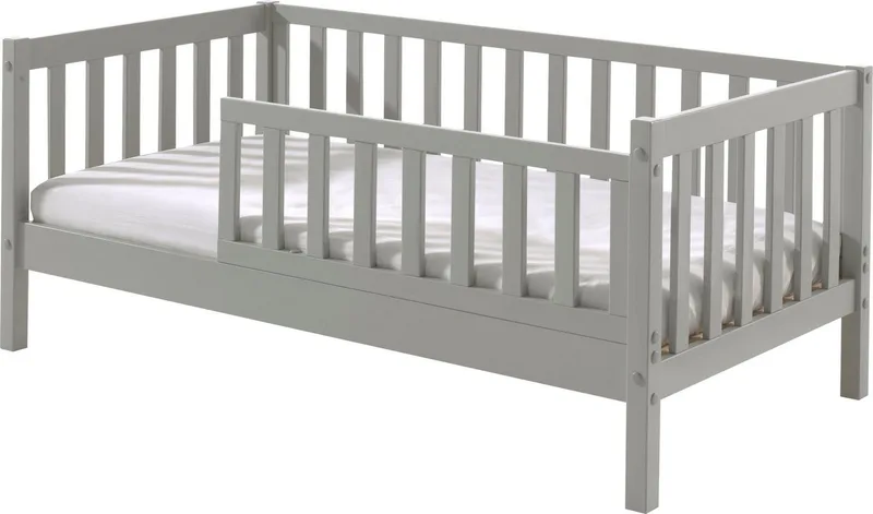 Kinderbett Junior, Kiefermassiv mit umlaufenden Sprossengitter und Rolllattenrost (B/H/T ca. 148x60x76cm, mit niedrigem Betteinstieg), wahlweise in 2 Farben, mit oder ohne Schublade från Vipack i Grå – produktbild 2 av 4