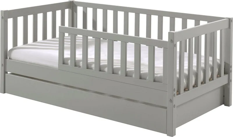 Kinderbett Junior, Kiefermassiv mit umlaufenden Sprossengitter und Rolllattenrost (B/H/T ca. 148x60x76cm, mit niedrigem Betteinstieg), wahlweise in 2 Farben, mit oder ohne Schublade från Vipack i Grå – produktbild 3 av 5