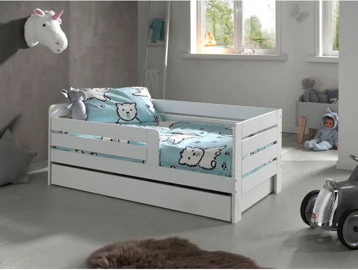 Kinderbett VIPACK Junior, Kiefermassiv mit umlaufendem Absturzschutz und Rolllattenrost , weiß, B:76cm H:56cm L:143,6cm, Betten, Kinderbett, wahlweise in 2 Farben, mit oder ohne Schublade van Vipack – productfoto