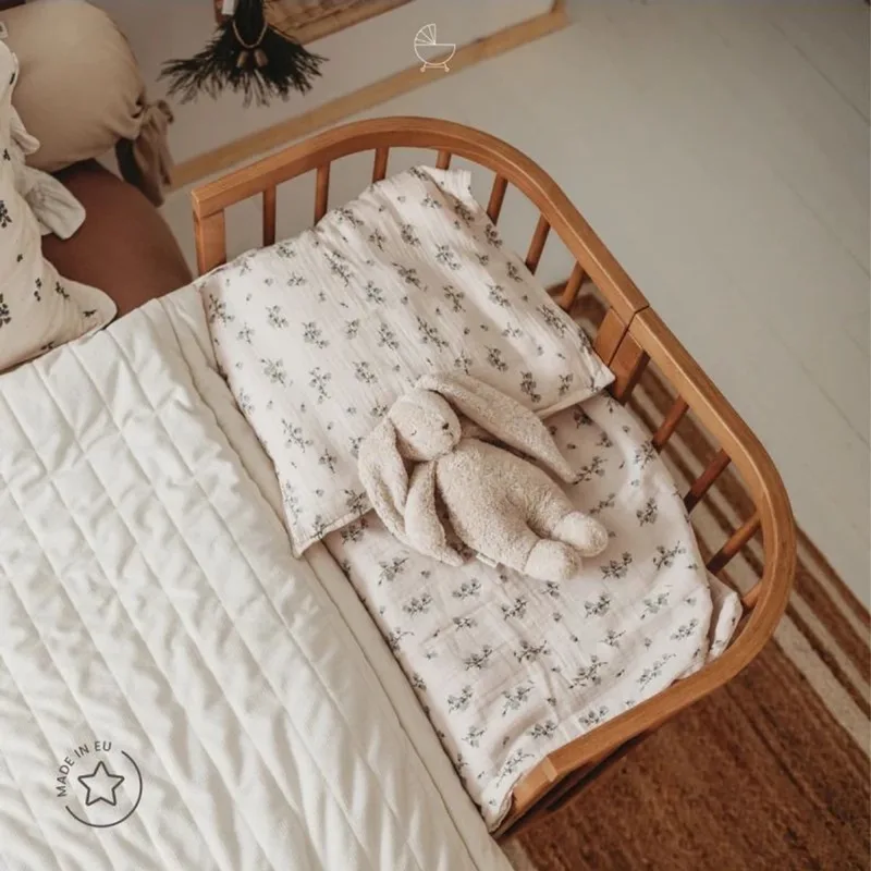 Japandi meegroeibed 7-1 - Walnoot - Waldin - co-sleeper ledikant peuterbed in één by Waldin in Walnoot hout – product photo
