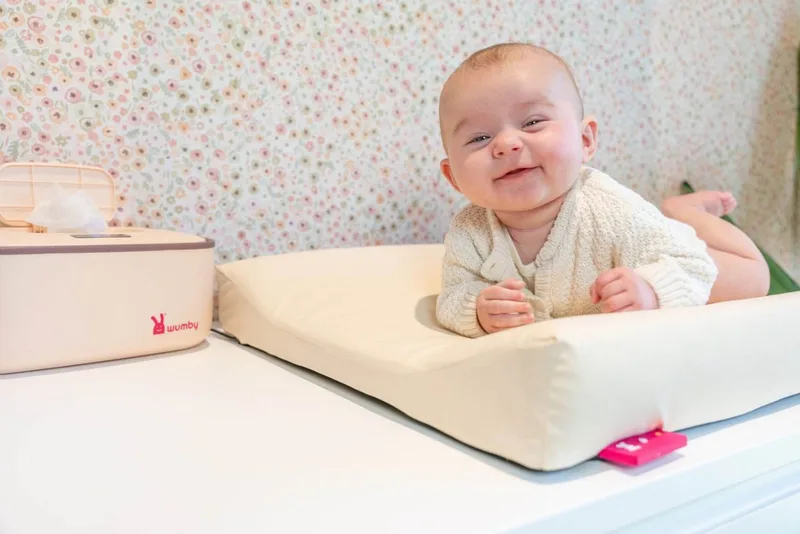 Verwarmd Aankleedkussen - Verschoonkussen Baby - Verschoonmatje - Verschoningsmatje - Verschoningskussen van Wumby in Vanilla – productfoto 2 van 4