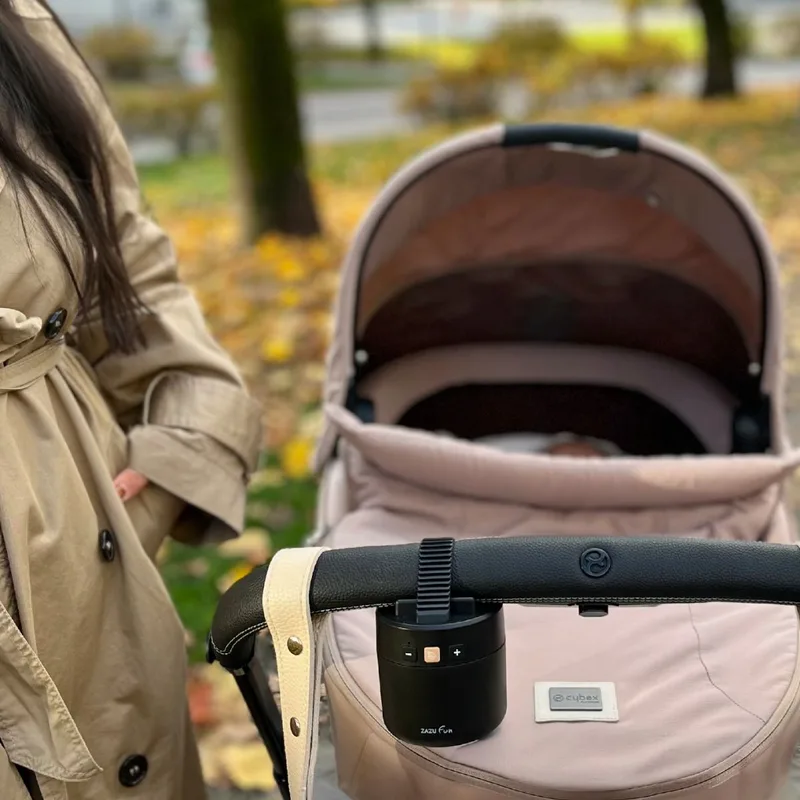 ROXY Baby Rocker – Automatische Kinderwagen Schommelaar met Huilsensor – USB-C Oplaadbaar – Instelbare Schommelstand de ZAZU en Noir – photo produit 4 sur 4